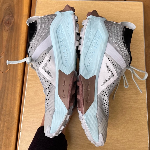 Nike Wm’s ZoomX Zegama Trail Running Shoes #DH0625-005 Light Smoke Grey Sz 6.5 - Picture 15 of 16